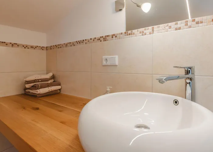 Schoppengrub By Interhome