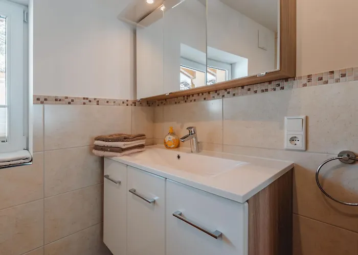 Schoppengrub By Interhome